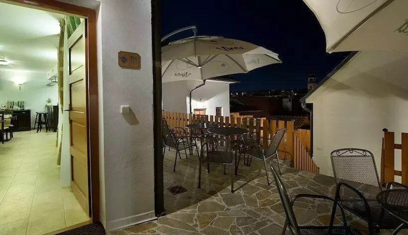 Szálloda Joseph 1699