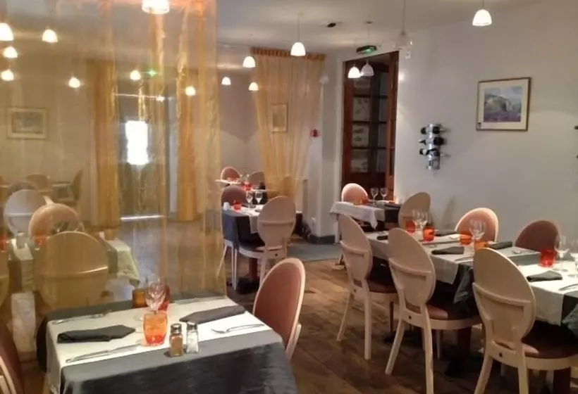 Отель La Météorite