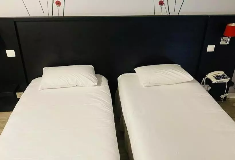 Отель Martinez Grenay