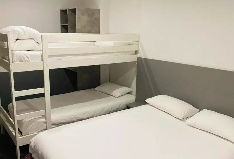 Отель Martinez Grenay