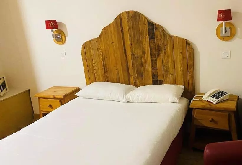 Отель Martinez Grenay