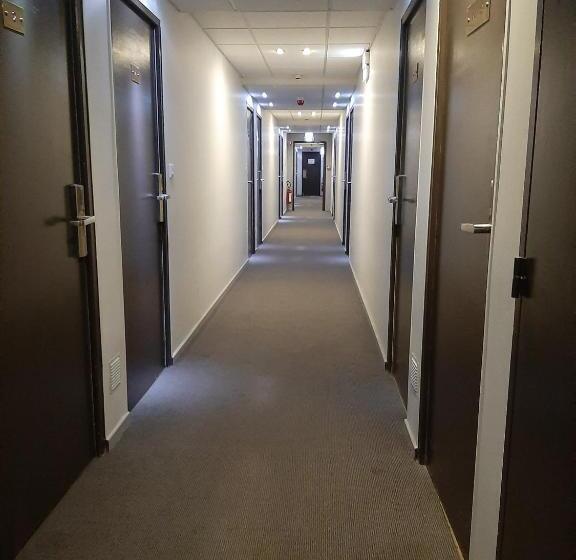 فندق Martinez Grenay