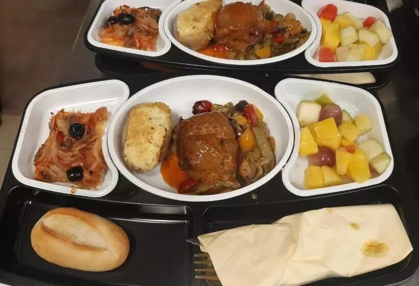 Отель Martinez Grenay