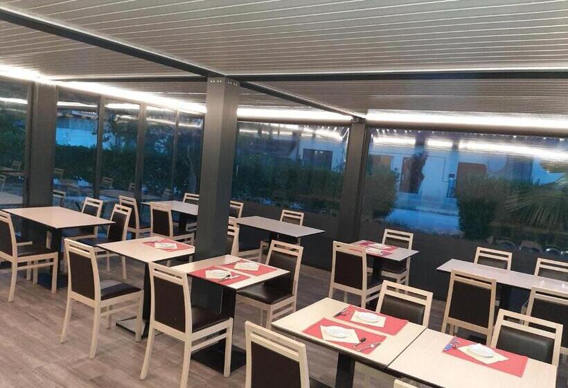 فندق Martinez Grenay