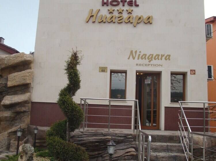 هتل Niagara