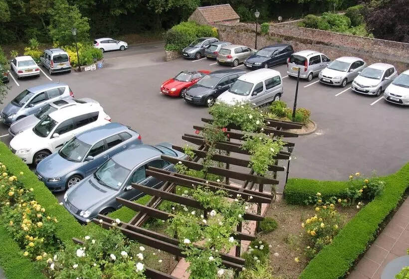 ホテル Oaklands Lodge