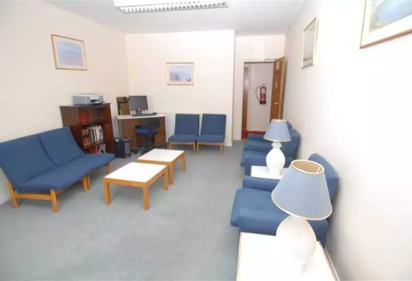 ホテル Oaklands Lodge