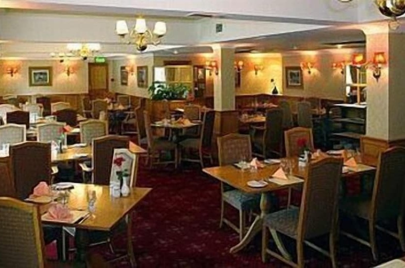 호텔 Oaklands Lodge