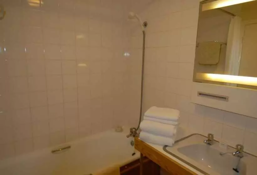 ホテル Oaklands Lodge