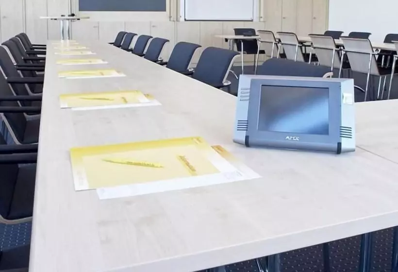 Отель Qualitel Wilnsdorf