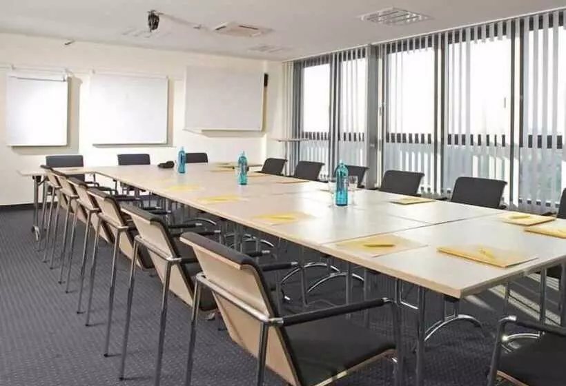 Отель Qualitel Wilnsdorf