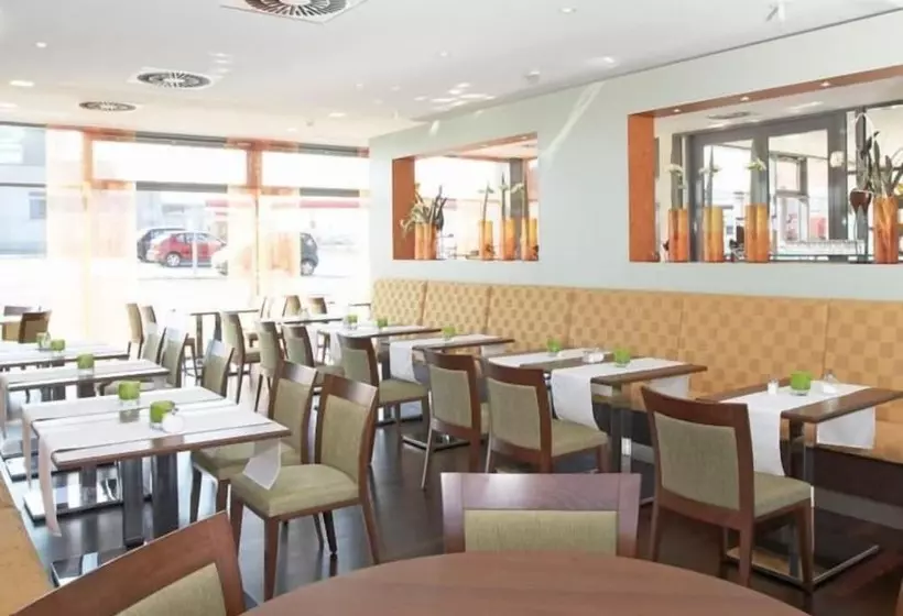 Отель Qualitel Wilnsdorf