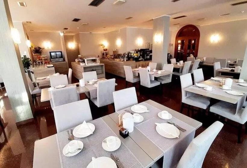 호텔 & Wellness Fra I Pini