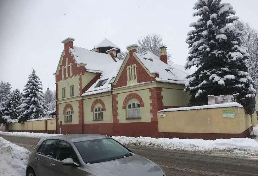 酒店 Zámoček Staré časy