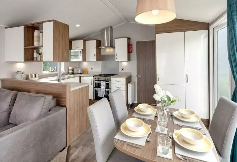 Lomakeskus Andrewshayes Holiday Park