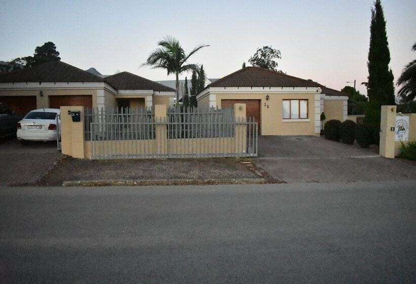 پانسیون Soeteweide North Bb City Of George