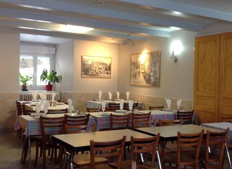 فندق Auberge Du Meygal