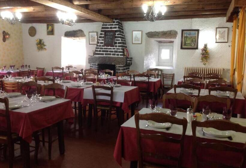 فندق Auberge Du Meygal