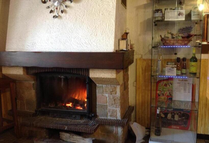 فندق Auberge Du Meygal