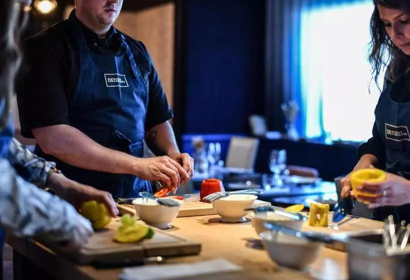 Hotelli Demeures De Campagne Château De Fontainebleau