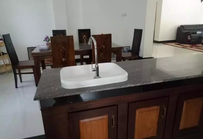 ペンション Hill House Rest