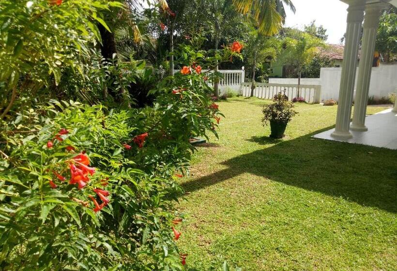 펜션 Hill House Rest