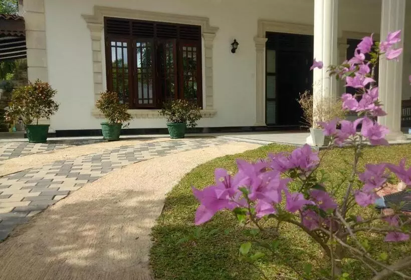 ペンション Hill House Rest