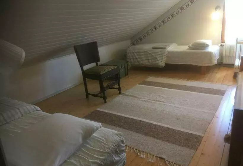 Retkeilymaja Farmholiday Kumpunen