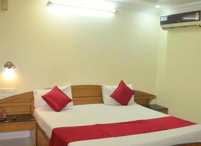 Hotel Poonam