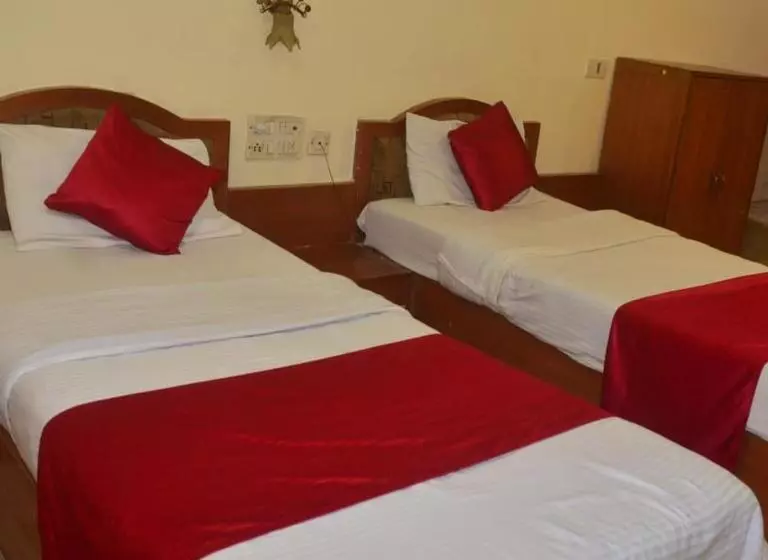 Hotel Poonam