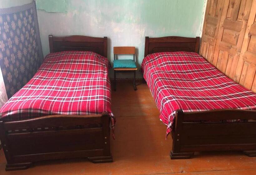 پانسیون Guesthouse Svani