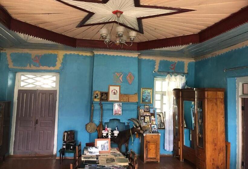 پانسیون Guesthouse Svani