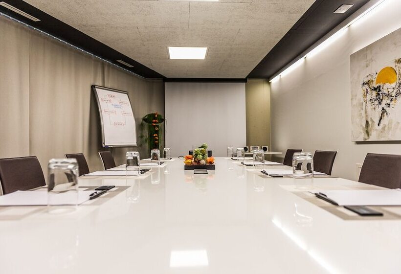 Apart Welcoming L Urban Feel L Design