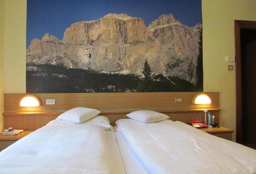 Berg Hotel Latemar Spitze