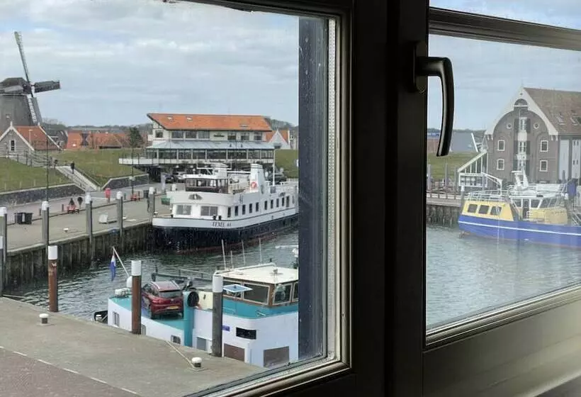 Havenhotel At Sea Texel