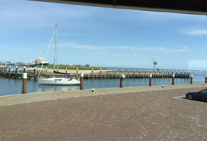 Havenhotel At Sea Texel