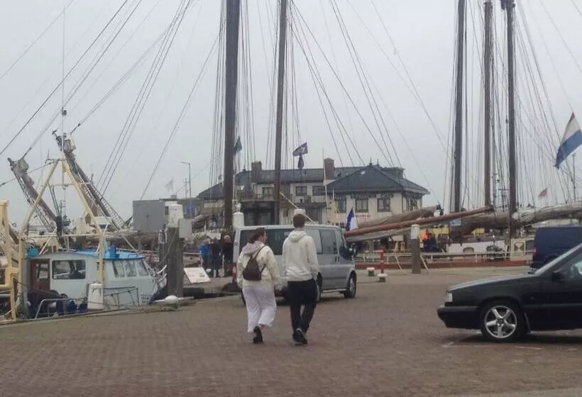 Havenhotel At Sea Texel