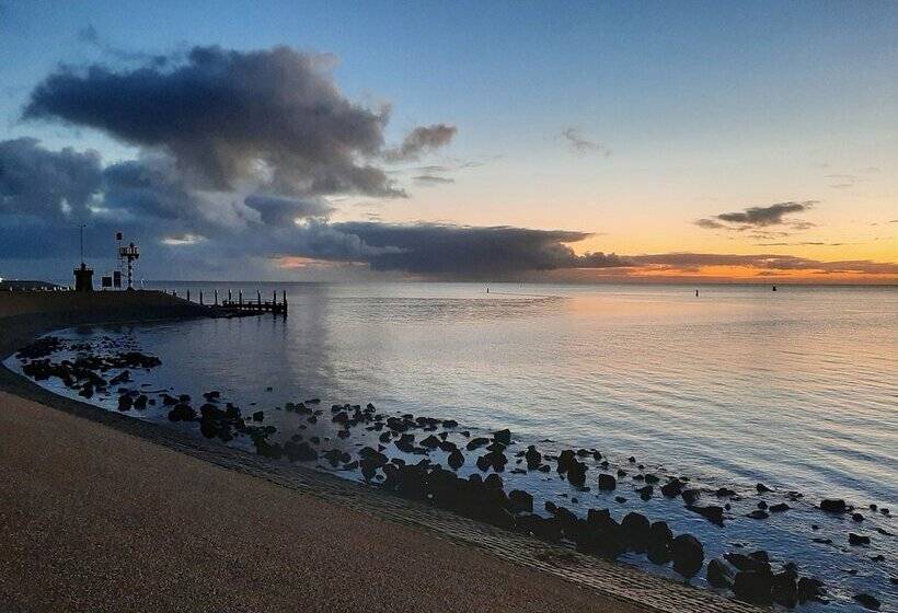 Havenhotel At Sea Texel