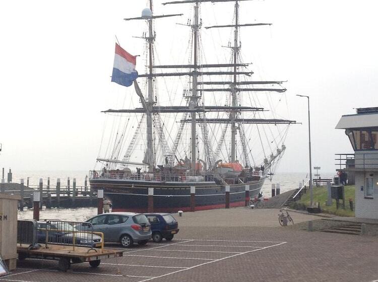 Havenhotel At Sea Texel