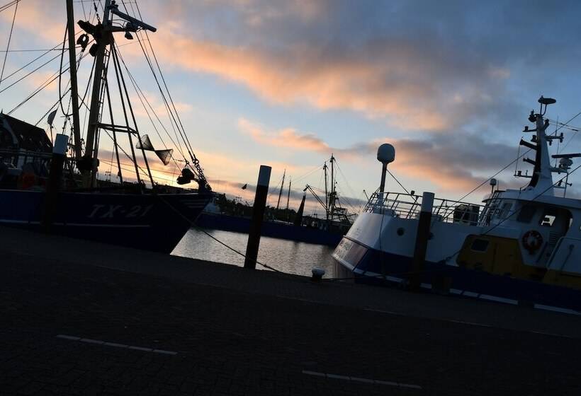 Havenhotel At Sea Texel