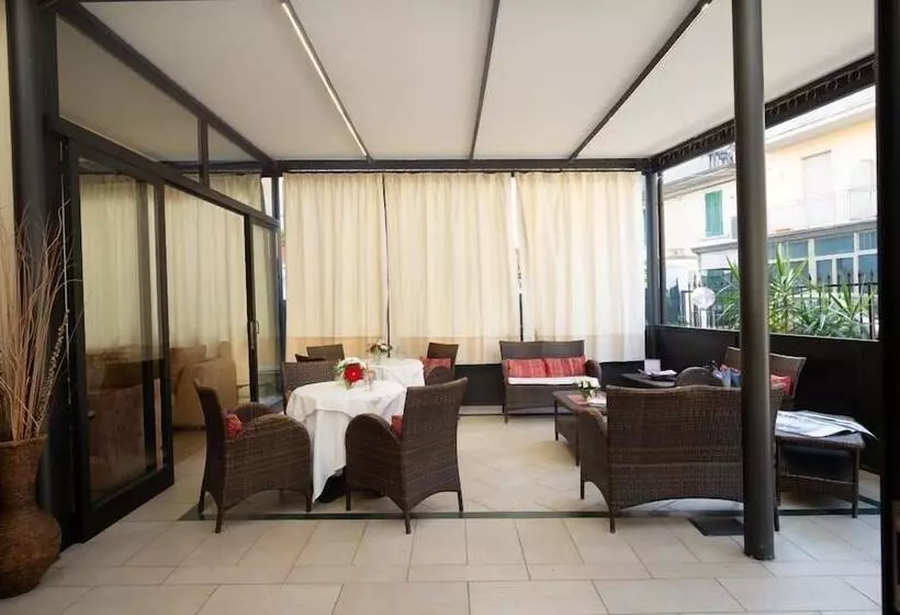 Отель Albergo Alassio