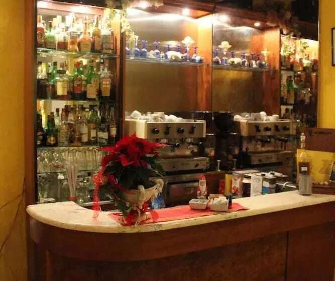 Отель Albergo Alassio