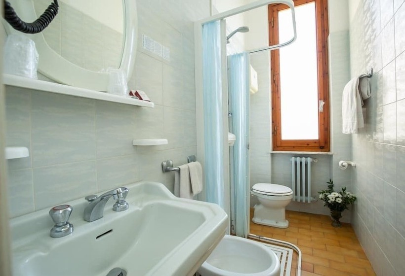 فندق Albergo Alassio