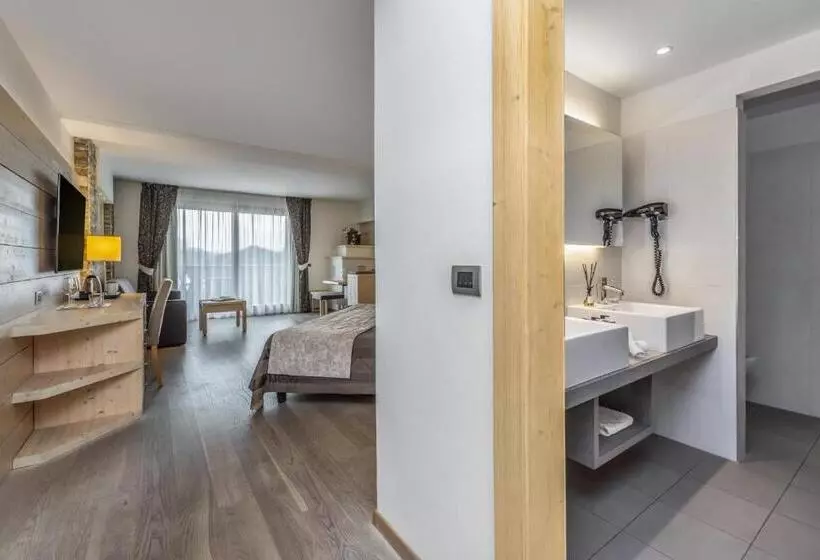 Отель Alpenresort Belvedere