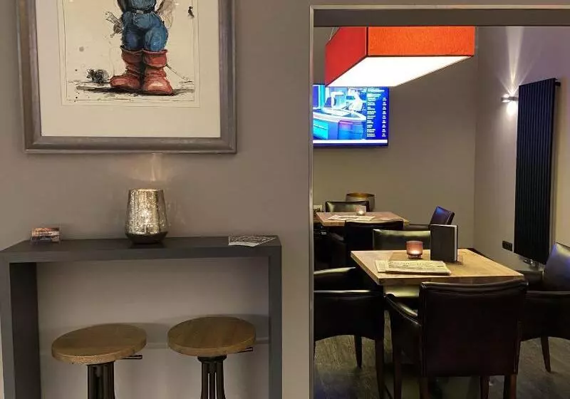 هتل Alte Redaktion