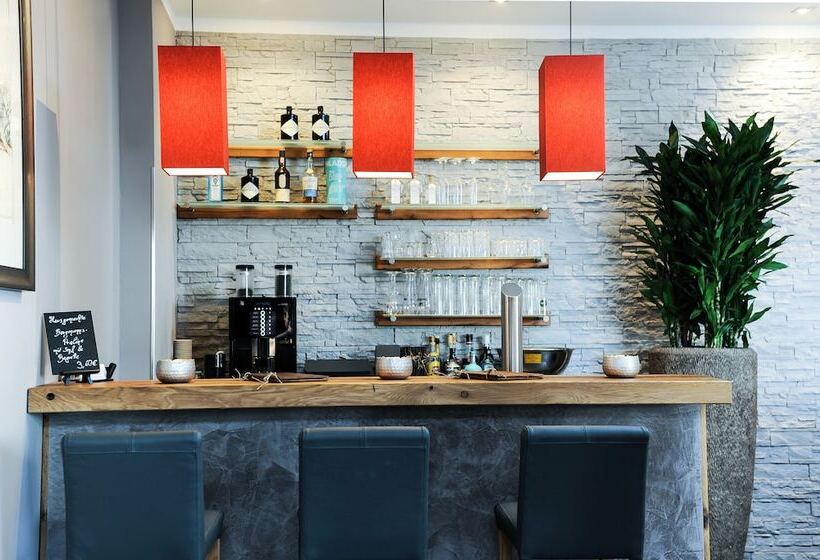 酒店 Alte Redaktion