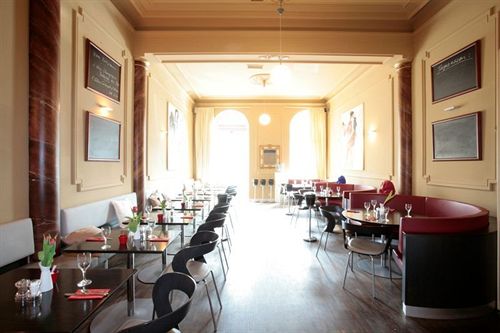 בית מלון כפרי Art Royal