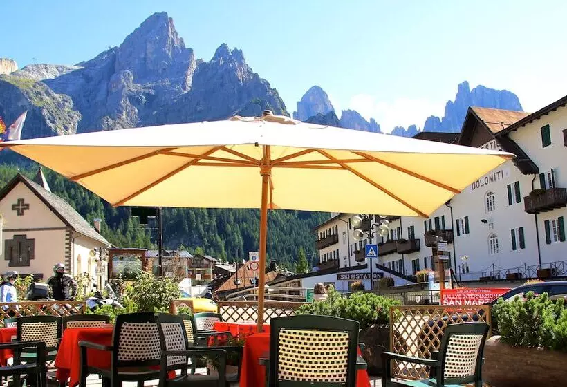 Отель Cima Rosetta Bw Signature Collection