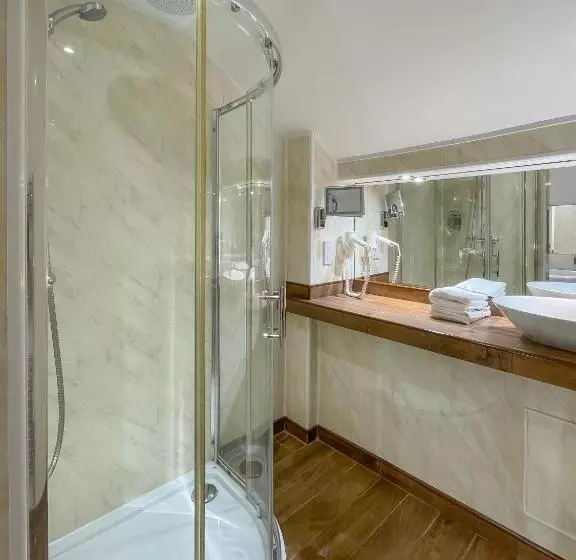 בית מלון כפרי Cliftonville