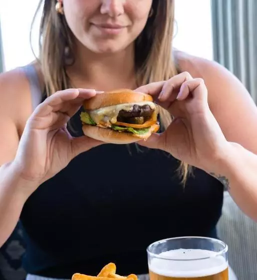 בית מלון כפרי Cliftonville